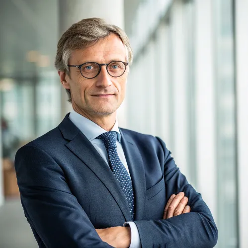 Alessandro Falco — Consulente Legale Senior